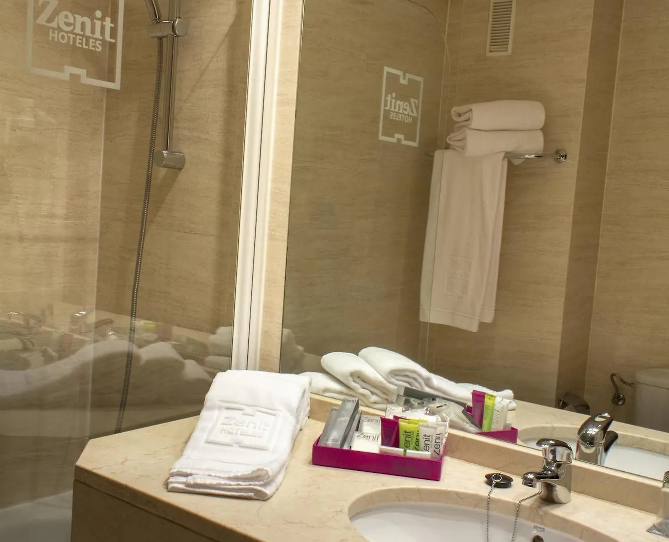 ***  Zenit Malaga Hotell Spanien