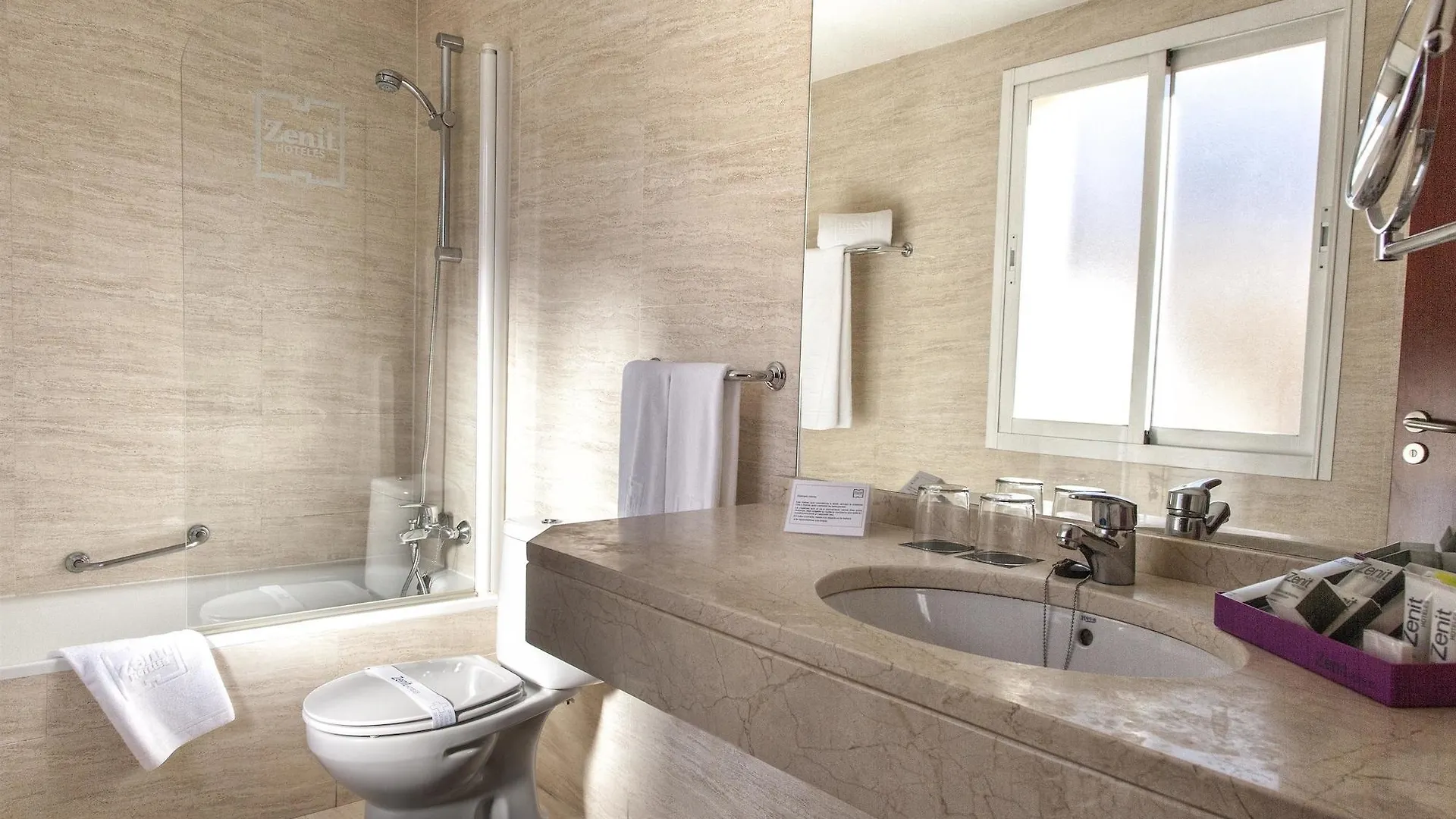 Zenit Malaga Hotell 3*,  Spanien