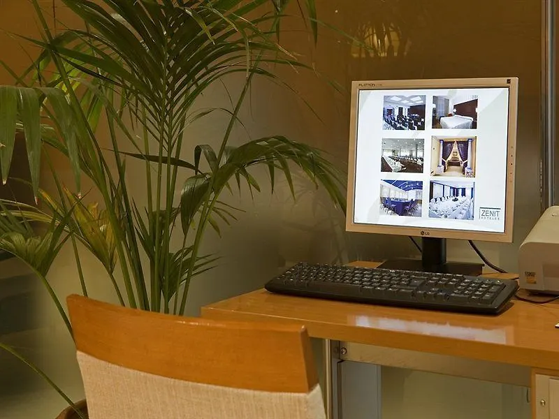 Zenit Malaga Hotell